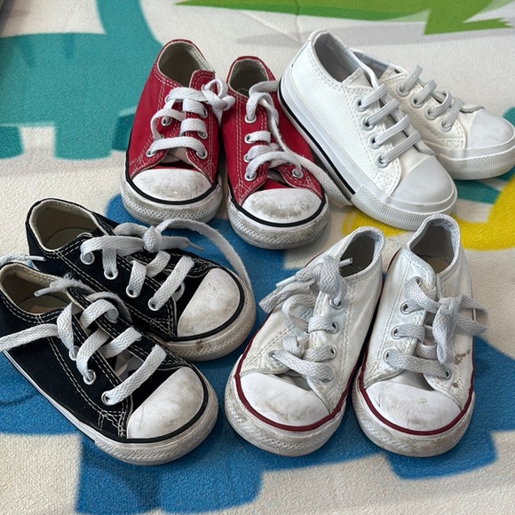 Canvas Sneakers - Black, Red, White lot of 4 pairs of shoes boys size 6 converse - Picture 1 of 2